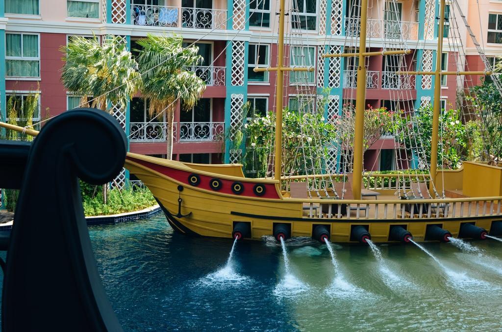Grand Caribbean Resort Jomtian Pattaya Exterior foto